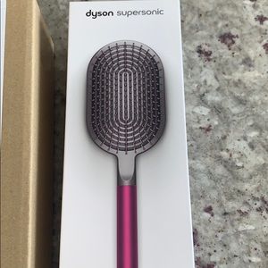 Dyson Paddle Brush